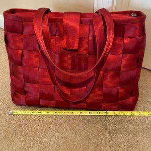 Harvey’s Seatbelt tote-RED!